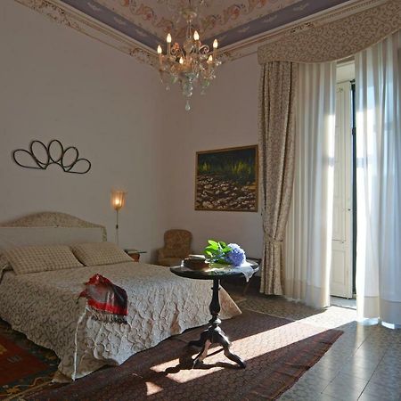 B&B Di Charme Camelie Palazzo Nicotra Riposto ภายนอก รูปภาพ