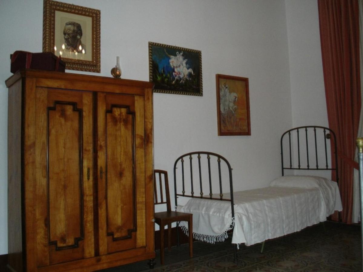 B&B Di Charme Camelie Palazzo Nicotra Riposto ภายนอก รูปภาพ